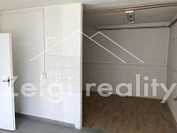 Pronájem skladové haly | Břeclav – průmyslová zóna | 1 705 m² - IMG_1931.JPG