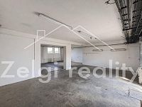 Skladový prostor 112 m² v Břeclavi | 2x vrata | Střežený areál - 0b7c37ca-764c-4e06-b819-f5642a847eda.jpg