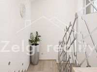 Moderní rohová kancelář 19 m² s výhledem | Velké Pavlovice - 58218380-bbe0-4158-9637-84403d63b9e2.jpg