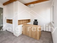 Moderní rohová kancelář 19 m² s výhledem | Velké Pavlovice - 7fa4860f-c438-4ccc-ba72-b6ed7297ac57.jpg