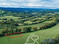 STAVEBNÍ POZEMEK NA OKRAJI KAŠPERSKÝCH HOR S NÁDHERNÝM VÝHLEDEM NA ŠUMAVU - DJI_1.jpg