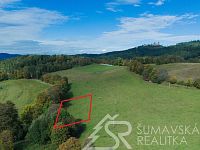 STAVEBNÍ POZEMEK NA OKRAJI KAŠPERSKÝCH HOR S NÁDHERNÝM VÝHLEDEM NA ŠUMAVU - DJI_3.jpg