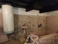 GOTICKÝ MĚŠTANSKÝ DŮM SE ZAHRADOU-BLÍZKO MALEBNÉHO NÁMĚSTÍ  –  KAŠPERSKÉ HORY - IMG_20200430_082012.jpg