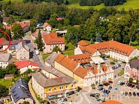 GOTICKÝ MĚŠTANSKÝ DŮM SE ZAHRADOU-BLÍZKO MALEBNÉHO NÁMĚSTÍ  –  KAŠPERSKÉ HORY - Virtuál 1.jpg