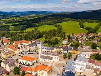 GOTICKÝ MĚŠTANSKÝ DŮM SE ZAHRADOU-BLÍZKO MALEBNÉHO NÁMĚSTÍ  –  KAŠPERSKÉ HORY - Virtuál.jpg