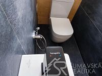 NOVOSTAVBA S GARÁŽÍ - VÝJIMEČNĚ PŘÍVĚTIVÉ MÍSTO NA ÚBOČÍ JAVORNÍKU–ROHANOV, CENTRÁLNÍ ŠUMAVA - 1743513558415.jpg