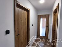 NOVOSTAVBA S GARÁŽÍ - VÝJIMEČNĚ PŘÍVĚTIVÉ MÍSTO NA ÚBOČÍ JAVORNÍKU–ROHANOV, CENTRÁLNÍ ŠUMAVA - 1743513629009.jpg