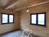 NOVOSTAVBA S GARÁŽÍ - VÝJIMEČNĚ PŘÍVĚTIVÉ MÍSTO NA ÚBOČÍ JAVORNÍKU–ROHANOV, CENTRÁLNÍ ŠUMAVA - 1743513629042.jpg