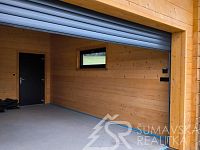 NOVOSTAVBA S GARÁŽÍ - VÝJIMEČNĚ PŘÍVĚTIVÉ MÍSTO NA ÚBOČÍ JAVORNÍKU–ROHANOV, CENTRÁLNÍ ŠUMAVA - 1743513651521.jpg