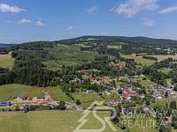NOVOSTAVBA S GARÁŽÍ - VÝJIMEČNĚ PŘÍVĚTIVÉ MÍSTO NA ÚBOČÍ JAVORNÍKU–ROHANOV, CENTRÁLNÍ ŠUMAVA - DJI_0090 G.jpg