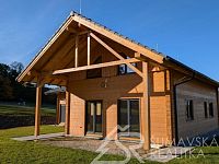 NOVOSTAVBA S GARÁŽÍ - VÝJIMEČNĚ PŘÍVĚTIVÉ MÍSTO NA ÚBOČÍ JAVORNÍKU–ROHANOV, CENTRÁLNÍ ŠUMAVA - PXL_20251014_140250538.jpg