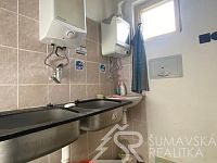 BÝVALÁ PRODEJNA POTRAVIN V OBCI ZBOROVY NA TAHU MEZI PLÁNICÍ A NALŽOVSKÝMI HORAMI - IMG_2835.jpg