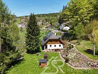 ŠUMAVSKÁ MODERNÍ CHALUPA S MOŽNOSTÍ PRONÁJMU V ŘETENICÍCH U KAŠPERSKÝCH HOR-VÝRAZNÁ SLEVA - DJI_20250430131621_0078_D.jpg