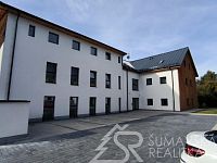 KOMFORTNĚ PLNĚ ZAŘÍZENÝ PROSVĚTLENÝ BYT V NOVÉM DOMĚ – JAVORNÁ – CHKO ŠUMAVA - 1696612165681.jpg