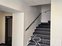 KOMFORTNĚ PLNĚ ZAŘÍZENÝ PROSVĚTLENÝ BYT V NOVÉM DOMĚ – JAVORNÁ – CHKO ŠUMAVA - 1696612165684.jpg