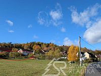 STAVEBNÍ POZEMEK V MALEBNÉ OSADĚ DAMÍČ U SOBĚŠIC V KRÁSNÉ POLOZE POD ŠUVAVSKÝMI VRCHOLY