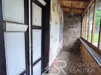 VĚTŠÍ DŮM NA ÚPATÍ  KRÁLOVSKÉHO KAMENE – ŠUMAVA - NICOV - 1748940178049.jpg