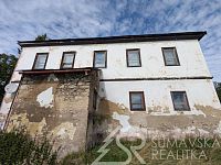 VĚTŠÍ DŮM NA ÚPATÍ  KRÁLOVSKÉHO KAMENE – ŠUMAVA - NICOV - PXL_20250909_122755035.MP.jpg