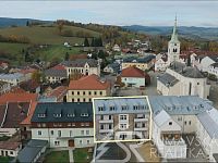 LUXUSNÍ APARTMÁN 4+1 PŘÍMO NA NÁMĚSTÍ V KAŠPERSKÝCH HORÁCH - 12.jpg