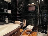 LUXUSNÍ APARTMÁN 4+1 PŘÍMO NA NÁMĚSTÍ V KAŠPERSKÝCH HORÁCH - 1697043069293.jpg