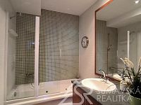 LUXUSNÍ APARTMÁN 4+1 PŘÍMO NA NÁMĚSTÍ V KAŠPERSKÝCH HORÁCH - 1697043117744.jpg