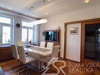 LUXUSNÍ APARTMÁN 4+1 PŘÍMO NA NÁMĚSTÍ V KAŠPERSKÝCH HORÁCH - 1697043148488.jpg