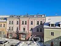 LUXUSNÍ APARTMÁN 4+1 PŘÍMO NA NÁMĚSTÍ V KAŠPERSKÝCH HORÁCH - 1704807322066.jpg