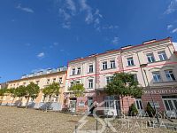 LUXUSNÍ APARTMÁN 4+1 PŘÍMO NA NÁMĚSTÍ V KAŠPERSKÝCH HORÁCH - PXL_20250929_123501638.jpg