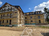 NOVÝ BYT 1+KK S VÝCHODNÍM BALKONEM A VÝHLEDEM NA ŠUMAVU-KAŠPERSKÉ HORY - PXL_20250929_102028775.jpg