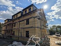 NOVÝ BYT 1+KK S VÝCHODNÍM BALKONEM A VÝHLEDEM NA ŠUMAVU-KAŠPERSKÉ HORY - PXL_20250929_102418438.jpg