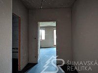 NOVÝ BYT 1+KK S VÝCHODNÍM BALKONEM A VÝHLEDEM NA ŠUMAVU-KAŠPERSKÉ HORY - PXL_20251003_101606276.jpg