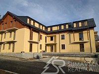 NOVÝ BYT 1+KK S VÝCHODNÍM BALKONEM A VÝHLEDEM NA ŠUMAVU-KAŠPERSKÉ HORY - PXL_20251209_125822450.MP.jpg