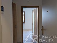 NOVÝ BYT 1+KK S VÝCHODNÍM BALKONEM A VÝHLEDEM NA ŠUMAVU-KAŠPERSKÉ HORY - PXL_20260202_111723280.jpg