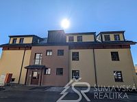 NOVÝ BYT 1+KK S VÝCHODNÍM BALKONEM A VÝHLEDEM NA ŠUMAVU-KAŠPERSKÉ HORY - PXL_20260313_102600801.jpg