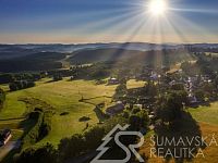 STYLOVÝ KOMFORTNÍ PENZION S VÝHLEDEM DO ÚDOLÍ– CENTRÁLNÍ ŠUMAVA