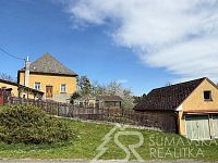 RODINNÝ DŮM SE ZAHRADOU V OBCI LUKOVIŠTĚ  U KOLINCE