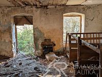 BÝVALÁ KOVÁRNA POD HRADEM KAŠPERK  V OBCI TUŠKOV U KAŠPERSKÝCH HOR - PXL_20251119_090028149.MP.jpg