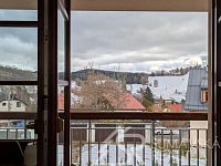 SLUNNÝ BYT 2+KK V NOVÉM BYTOVÉM DOMĚ V KAŠPERSKÝCH HORÁCH - PXL_20260207_124510907.jpg