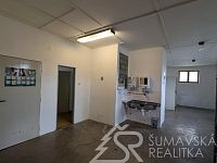 ZAVEDENÝ OBCHOD V CENTRU OBCE ŽIHOBCE - PXL_20260213_094433517.MP.jpg