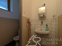 ZAVEDENÝ OBCHOD V CENTRU OBCE ŽIHOBCE - PXL_20260213_094503064.MP.jpg