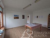 ZAVEDENÝ OBCHOD V CENTRU OBCE ŽIHOBCE - PXL_20260213_094740833.MP.jpg