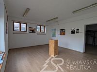 ZAVEDENÝ OBCHOD V CENTRU OBCE ŽIHOBCE - PXL_20260213_094815222.MP.jpg