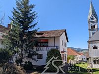 ZAVEDENÝ OBCHOD V CENTRU OBCE ŽIHOBCE