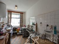 ZAVEDENÝ OBCHOD A FUNGUJÍCÍ RESTAURACE V CENTRU OBCE PŘEDSLAV - PXL_20260220_075411714.MP.jpg