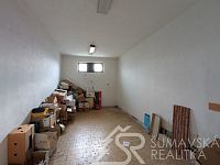 ZAVEDENÝ OBCHOD A FUNGUJÍCÍ RESTAURACE V CENTRU OBCE PŘEDSLAV - PXL_20260220_075957120.MP.jpg