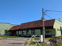 ZAVEDENÝ OBCHOD A FUNGUJÍCÍ RESTAURACE V CENTRU OBCE PŘEDSLAV - PXL_20260422_125859538.MP.jpg