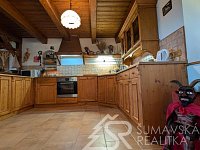 DŮM NA SAMOTĚ U LESA S FANTASTICKÝM PANORAMATICKÝM VÝHLEDEM,  OSTRUŽNO NA ŠUMAVĚ - PXL_20251209_092956848.MP.jpg