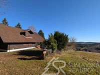 DŮM NA SAMOTĚ U LESA S FANTASTICKÝM PANORAMATICKÝM VÝHLEDEM,  OSTRUŽNO NA ŠUMAVĚ - PXL_20260313_083219730.jpg