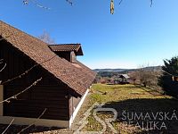 DŮM NA SAMOTĚ U LESA S FANTASTICKÝM PANORAMATICKÝM VÝHLEDEM,  OSTRUŽNO NA ŠUMAVĚ - PXL_20260313_083807700.jpg