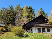 DŮM NA SAMOTĚ U LESA S FANTASTICKÝM PANORAMATICKÝM VÝHLEDEM,  OSTRUŽNO NA ŠUMAVĚ - PXL_20260423_080528970.MP.jpg